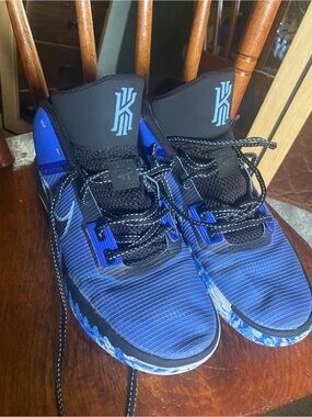 Kyrie Irving Nike Blue and black Basketball Shoes